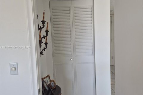 Купить кондоминиум в Лодерхилл, Флорида 1 спальня, 86.21м2, № 2054164 - фото 15