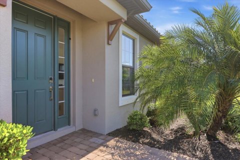 House in Bradenton, Florida 2 bedrooms, 142.42 sq.m. № 2211642 - photo 6