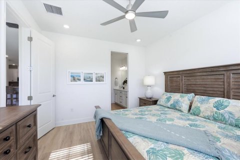 House in Bradenton, Florida 2 bedrooms, 142.42 sq.m. № 2211642 - photo 27