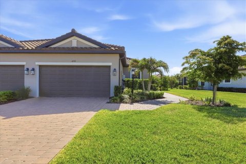 House in Bradenton, Florida 2 bedrooms, 142.42 sq.m. № 2211642 - photo 5