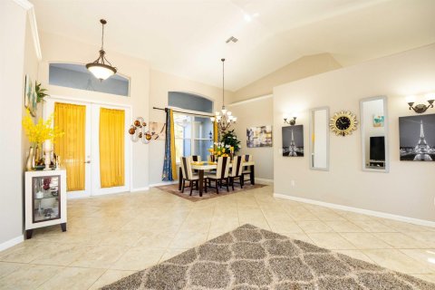 Casa en venta en Port St. Lucie, Florida, 4 dormitorios, 217.95 m2 № 2078158 - foto 4