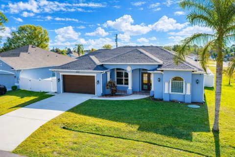 Casa en venta en Port St. Lucie, Florida, 4 dormitorios, 217.95 m2 № 2078158 - foto 2