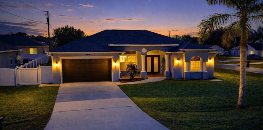 Casa en Port St. Lucie, Florida 4 dormitorios, 217.95 m2 № 2078158