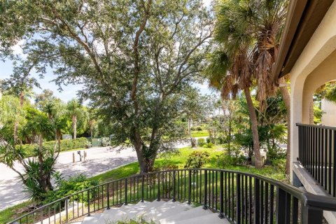 Condo in Bradenton, Florida, 2 bedrooms № 2378060 - photo 2