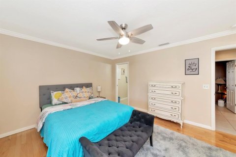 Condo in Bradenton, Florida, 2 bedrooms № 2378060 - photo 8