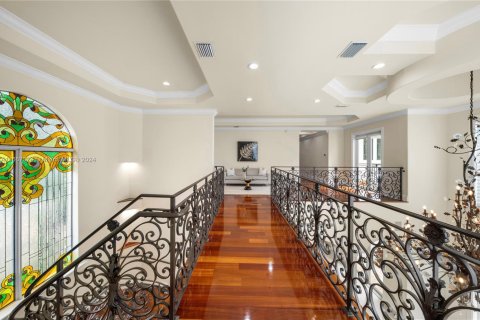 Купить виллу или дом в Майами, Флорида 6 спален, 575.81м2, № 1715299 - фото 30