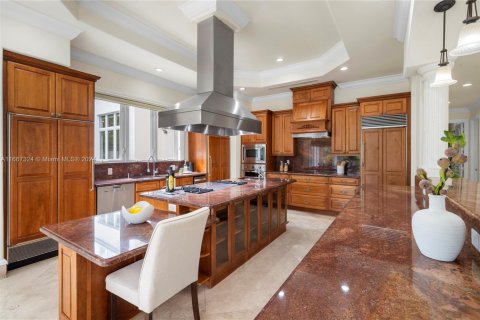 Купить виллу или дом в Майами, Флорида 6 спален, 575.81м2, № 1715299 - фото 15