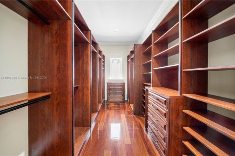Купить виллу или дом в Майами, Флорида 6 спален, 575.81м2, № 1715299 - фото 29