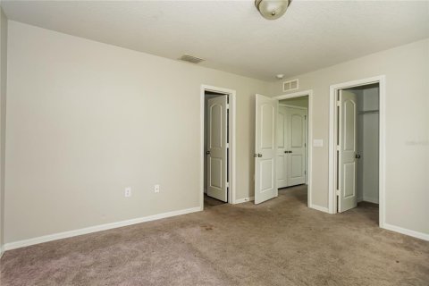 Villa ou maison à louer à Poinciana, Floride: 4 chambres, 131.36 m2 № 1588831 - photo 9