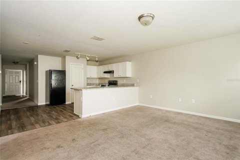 Villa ou maison à louer à Poinciana, Floride: 4 chambres, 131.36 m2 № 1588831 - photo 5