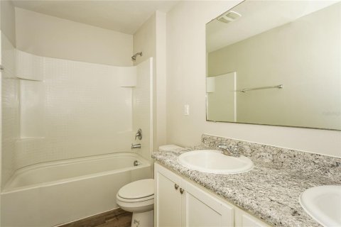 Villa ou maison à louer à Poinciana, Floride: 4 chambres, 131.36 m2 № 1588831 - photo 10