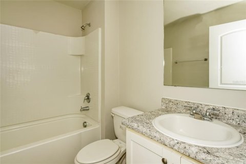 Villa ou maison à louer à Poinciana, Floride: 4 chambres, 131.36 m2 № 1588831 - photo 14