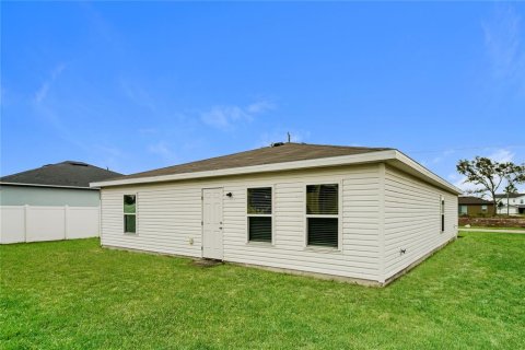 Villa ou maison à louer à Poinciana, Floride: 4 chambres, 131.36 m2 № 1588831 - photo 15