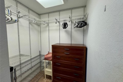 Apartment in Seminole, Florida 2 rooms, 46.82 sq.m. № 2396693 - photo 9