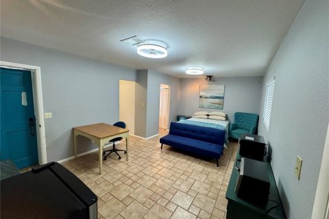 Apartment in Seminole, Florida 2 rooms, 46.82 sq.m. № 2396693 - photo 2