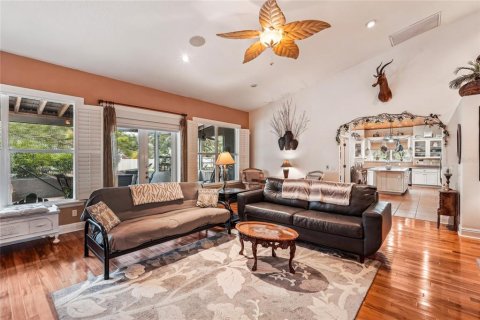 House in Sarasota, Florida 3 bedrooms, 278.89 sq.m. № 1542882 - photo 11
