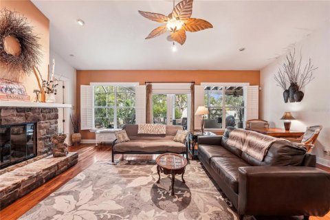 House in Sarasota, Florida 3 bedrooms, 278.89 sq.m. № 1542882 - photo 13