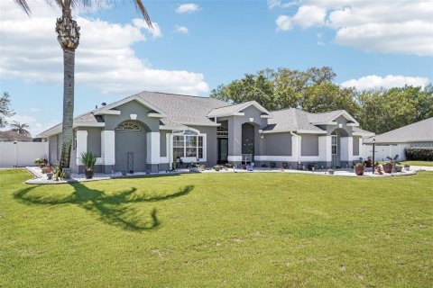 House in Wildwood, Florida 4 bedrooms, 246.1 sq.m. № 2236564