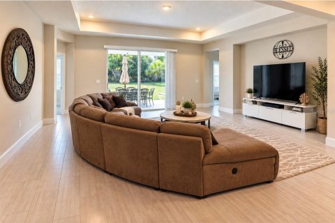 Villa ou maison à vendre à Ormond Beach, Floride: 4 chambres, 245.35 m2 № 2414919 - photo 8
