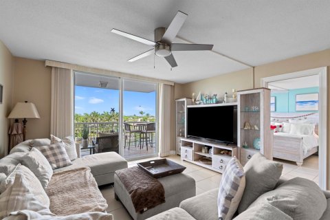 Copropriété à vendre à Hillsboro Beach, Floride: 2 chambres, 92.9 m2 № 2262671 - photo 4