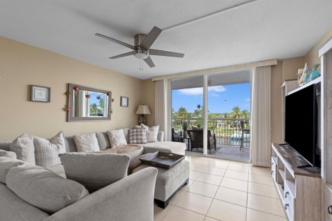 Copropriété à vendre à Hillsboro Beach, Floride: 2 chambres, 92.9 m2 № 2262671 - photo 5