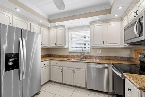Copropriété à vendre à Hillsboro Beach, Floride: 2 chambres, 92.9 m2 № 2262671 - photo 9