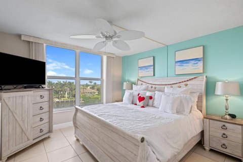 Copropriété à vendre à Hillsboro Beach, Floride: 2 chambres, 92.9 m2 № 2262671 - photo 12