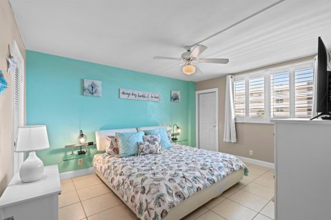 Copropriété à vendre à Hillsboro Beach, Floride: 2 chambres, 92.9 m2 № 2262671 - photo 14