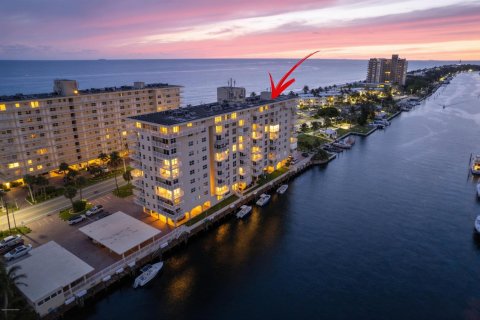 Copropriété à vendre à Hillsboro Beach, Floride: 2 chambres, 92.9 m2 № 2262671 - photo 2