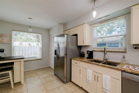Condominio en venta en Sarasota, Florida, 3 dormitorios, 154.96 m2 № 1916272 - foto 19