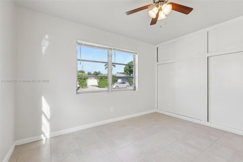 Casa en venta en Lake Worth, Florida, 2 dormitorios, 85.47 m2 № 1942565 - foto 22