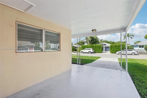 Casa en venta en Lake Worth, Florida, 2 dormitorios, 85.47 m2 № 1942565 - foto 7