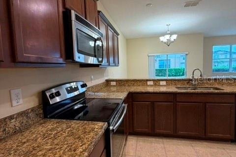 Townhouse in Orlando, Florida 3 bedrooms, 153.2 sq.m. № 2412558 - photo 7