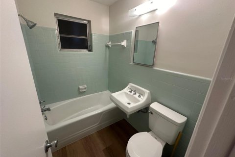 Снять в аренду квартиру в Лейкленд, Флорида 5 комнат, 65.03м2, № 1839793 - фото 13