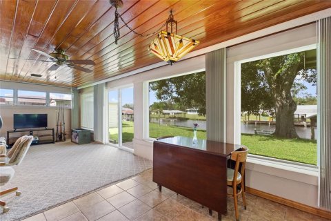 Villa ou maison à vendre à Indian lake estates, Floride: 2 chambres, 154.22 m2 № 1909491 - photo 15
