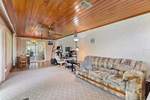 Villa ou maison à vendre à Indian lake estates, Floride: 2 chambres, 154.22 m2 № 1909491 - photo 13