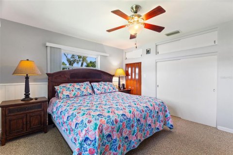 Villa ou maison à vendre à Indian lake estates, Floride: 2 chambres, 154.22 m2 № 1909491 - photo 20