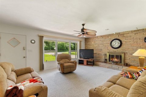 Villa ou maison à vendre à Indian lake estates, Floride: 2 chambres, 154.22 m2 № 1909491 - photo 8