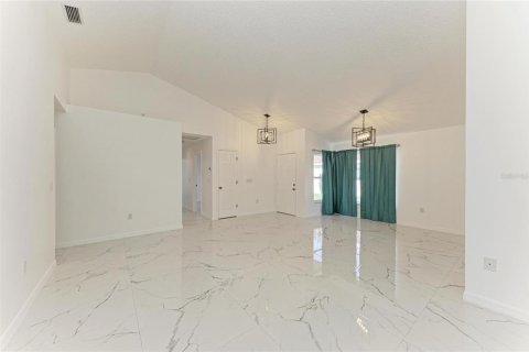 Villa ou maison à vendre à Sarasota, Floride: 3 chambres, 137.96 m2 № 1780198 - photo 7
