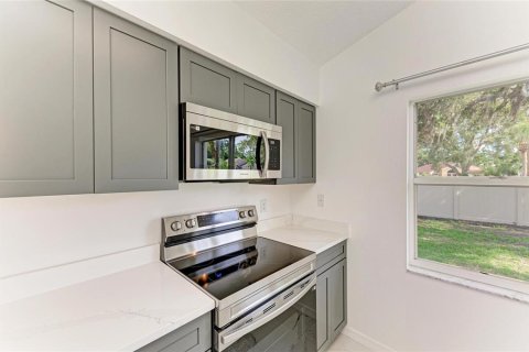 Villa ou maison à vendre à Sarasota, Floride: 3 chambres, 137.96 m2 № 1780198 - photo 12