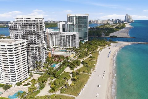 Condo in Bal Harbour, Florida  № 1973965 - photo 19