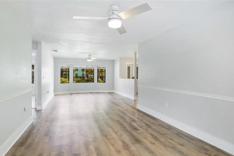 Casa en venta en Sarasota, Florida, 3 dormitorios, 202.9 m2 № 1803957 - foto 10