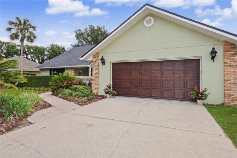 House in Ocala, Florida 3 bedrooms, 254.46 sq.m. № 2092192 - photo 2