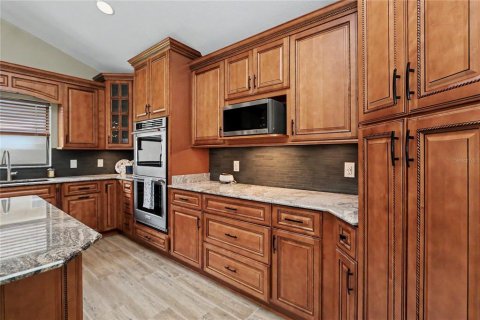 House in Ocala, Florida 3 bedrooms, 254.46 sq.m. № 2092192 - photo 28