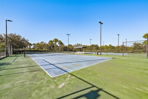 Villa ou maison à vendre à Port St. Lucie, Floride: 2 chambres, 156.08 m2 № 1954711 - photo 4