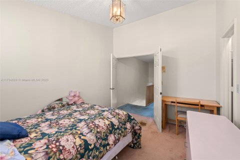 Townhouse in Coral Springs, Florida 2 bedrooms, 110.55 sq.m. № 1862505 - photo 24
