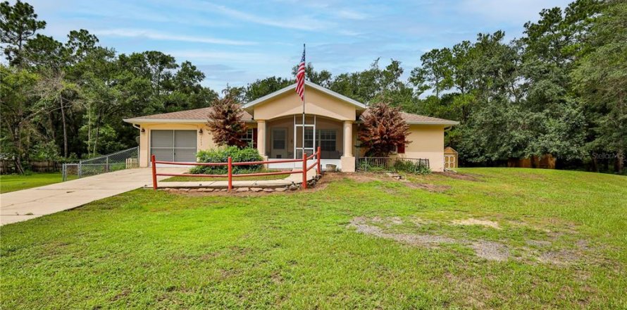 Villa ou maison à Brooksville, Floride 2 chambres, 98.85 m2 № 2284374