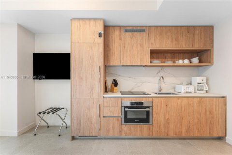 Immobilier commercial à louer à Miami, Floride: 32.52 m2 № 1997221 - photo 4