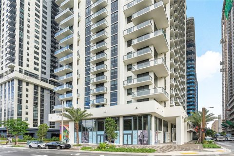 Immobilier commercial à Miami, Floride 32.52 m2 № 1997221