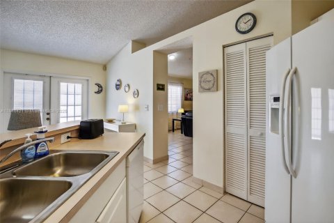 Villa ou maison à vendre à Plantation, Floride: 4 chambres, 170.94 m2 № 1845983 - photo 15